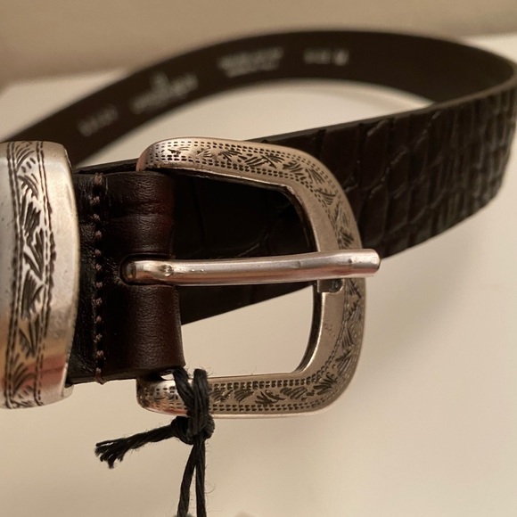 Dark Brown Leather Crocodile Embossed Western Belt  Silver Hardware Size Medium main image 10